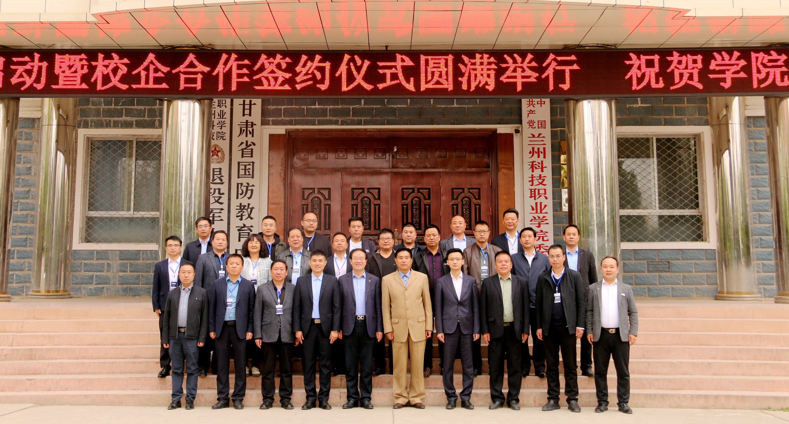 1683767999636183.jpg 1683767999636183.jpg