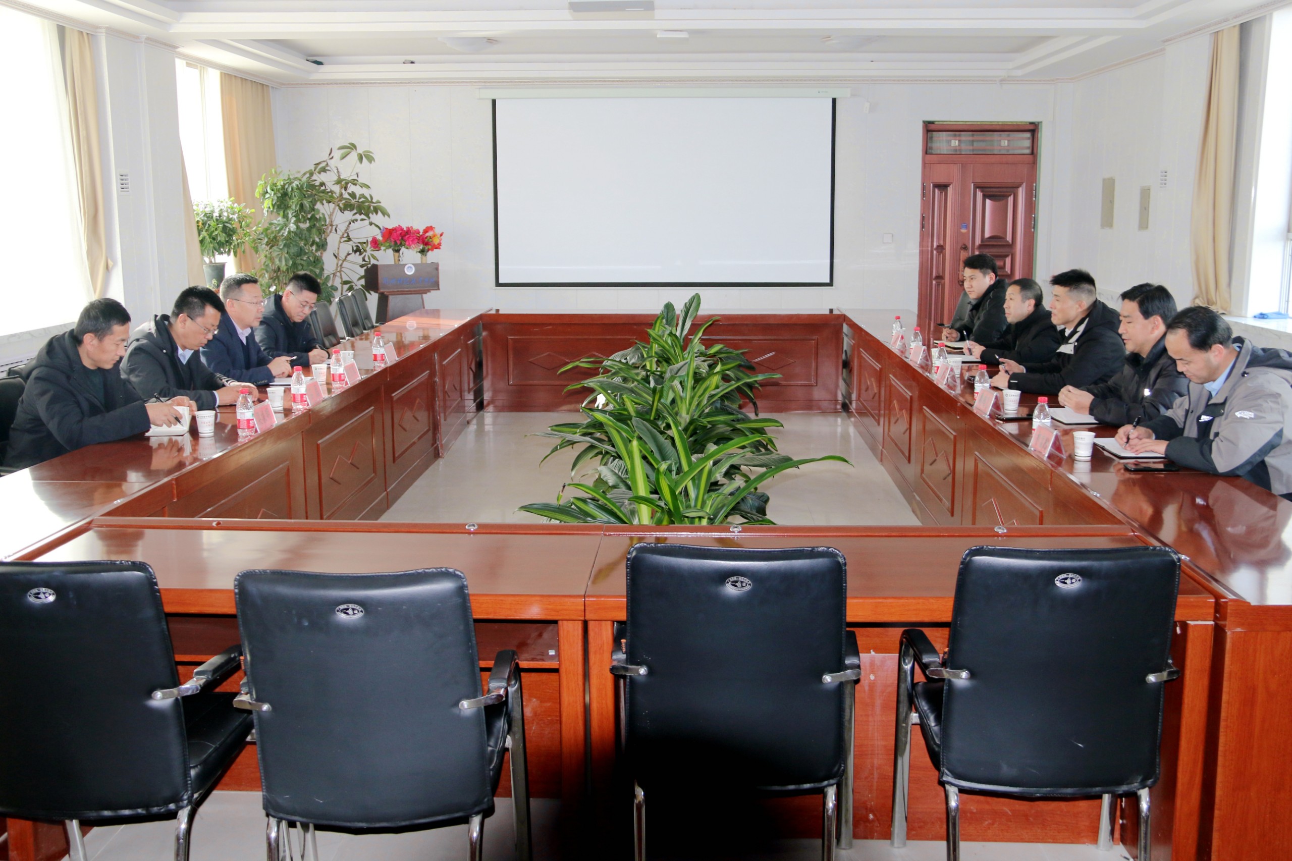 1700615085905786.jpg 1700615085905786.jpg