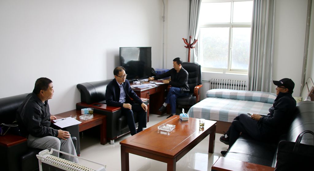 1557749857.jpg 东乡县对接职业教育“3+1”脱贫帮扶工作1.jpg