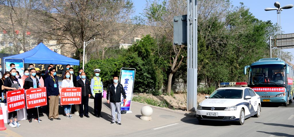 1589889160.jpg 444.jpg